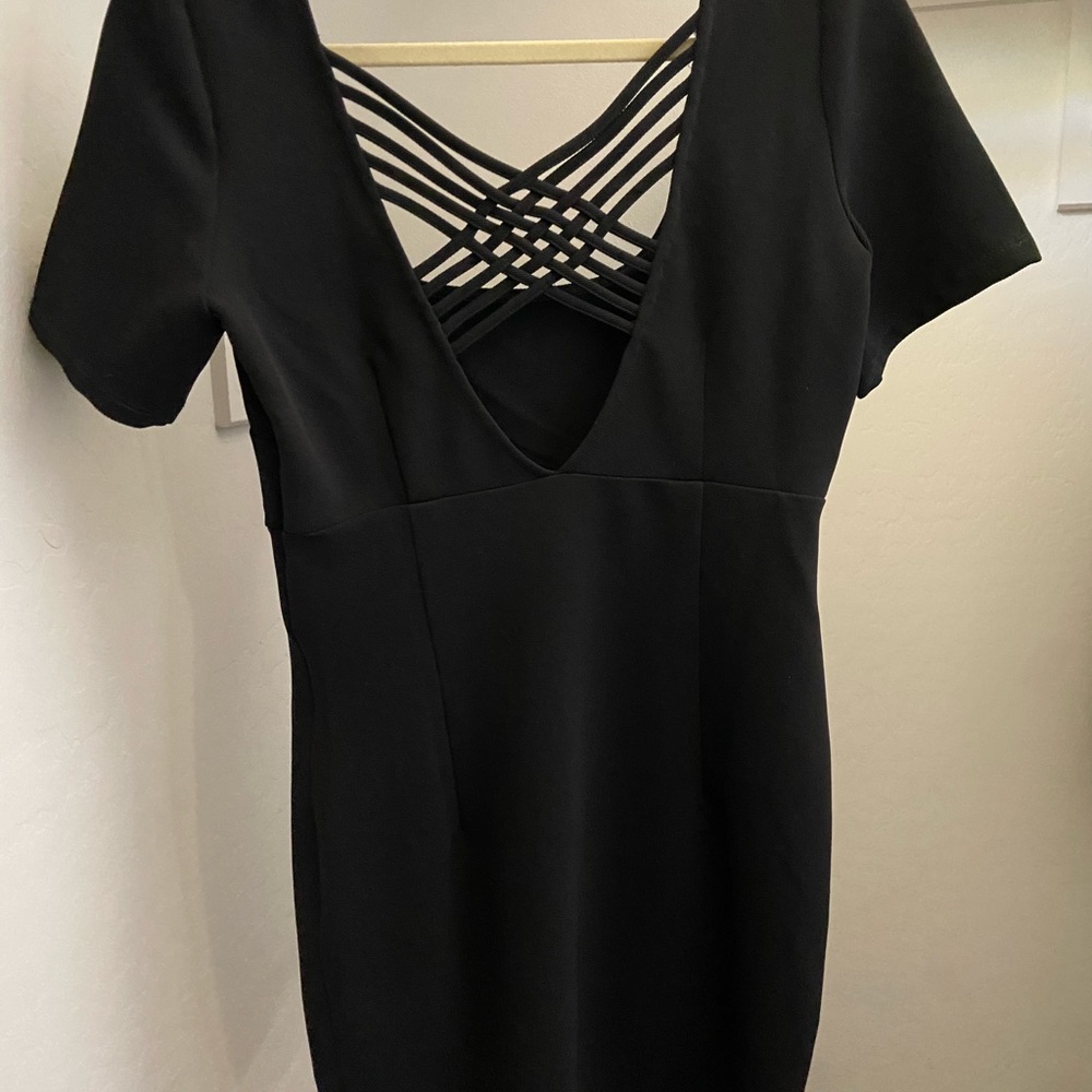 Dress - Picture 2 of 2